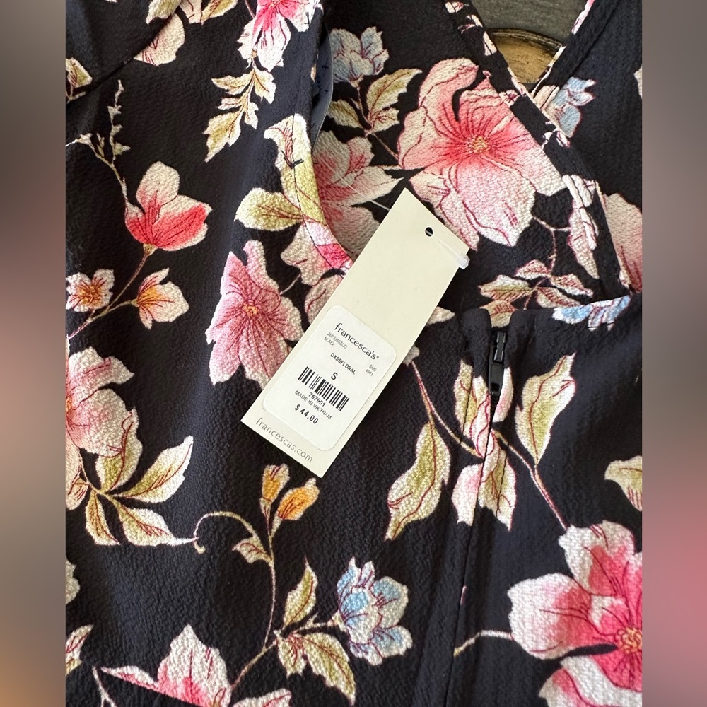 5 for $20 Deal- Trixxi Pink & Black Floral Romper Shorts - Size Small - Picture 8 of 11